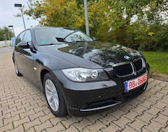 Bild des Angebotes BMW 318 /GARANTIE/AUTOMATIK/TÜV 06.26/AHK/TEMP.