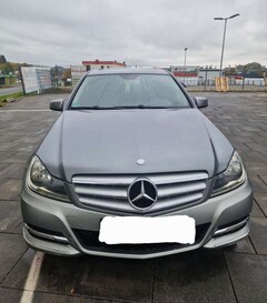 Bild des Angebotes Mercedes-Benz 220