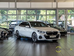 Bild des Angebotes BMW 550 e xDrive M Sport Inno Travel Carbon Comfort