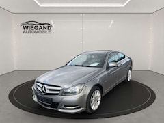 Bild des Angebotes Mercedes-Benz C 180 COUPE+NAVI+METALLIC+PARKTRONIC+STZH+TEMPO.