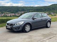 Bild des Angebotes Volvo C30 1.6 D Drive Momentum*GARANTIE*2. Hd*LL SH*GEPFLEGT