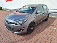 Bild des Angebotes Hyundai i20 1.2*5-Trg*Klimaanlage*AHK*sehr gepflegt.*Angebot