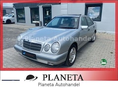 Bild des Angebotes Mercedes-Benz E 240 CLASSIC*1.HAND*S.HEFT*AUTOMATIK*KLIMA*EGSD