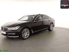Bild des Angebotes BMW 750 750 i xDrive LASER,FOND-TV,HUD,360GRAD,KEYLESSGO