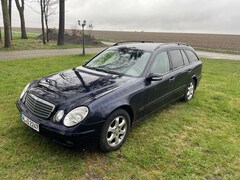 Bild des Angebotes Mercedes-Benz E 220 E 220 T CDI (211.206)