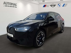 Bild des Angebotes BMW iX xDrive50 Sport*Soft-Close*Integral-Aktivlenkung*22