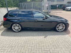 Bild des Angebotes BMW 330 330i Touring Aut. M Sport