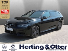 Bild des Angebotes VW Passat R-Line eHybrid Black-Style AHK Pano Harmann DCC Tr