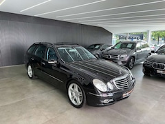 Bild des Angebotes Mercedes-Benz E 350 T CGI AMG*Schiebedach*HarmanKardon*Memory*