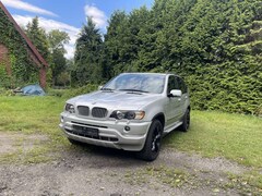 Bild des Angebotes BMW X5 4.4 i