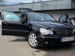 Bild des Angebotes Mercedes-Benz C 220 C-Klasse T-Modell Diesel T CDI Automatik Avantgarde