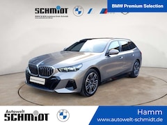 Bild des Angebotes BMW i5 eDrive40 Touring M Sportpaket Panorama AHK