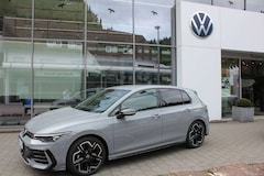 Bild des Angebotes VW Golf VIII Lim. R-Line 1.5 eTSI Navi,SHZ,LED,ACC