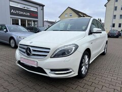 Bild des Angebotes Mercedes-Benz B 180 BlueEFFICIENCY NEUE BREMSEN/Bi-Xenon/Navi/SHZ/PDC/