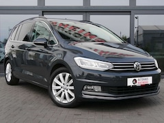 Bild des Angebotes VW Touran Highline LED PDC AHK