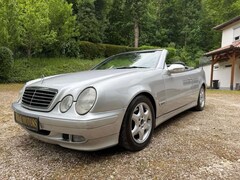 Bild des Angebotes Mercedes-Benz CLK 320 ELEGANCE Final Edition*KLIMA*LEDER*ALU*