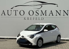 Bild des Angebotes Toyota Aygo x-play Rückfahrkamera