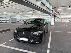 Bild des Angebotes Jaguar F-Pace 30d AWD R-Sport