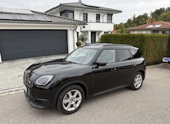 Bild des Angebotes MINI Cooper Countryman SE ALL4 Classic Trim Panorama/ AHK/ Garantie 09/29