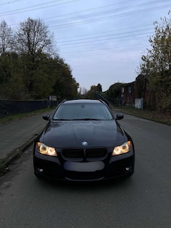 Bild des Angebotes BMW 318 318d DPF Touring Aut. Edition Exclusive