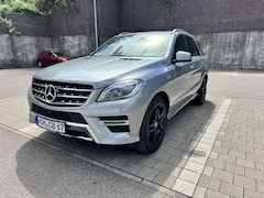 Bild des Angebotes Mercedes-Benz ML 350 BlueTEC 4MATIC 7G-TRONIC AMG Paket