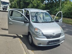 Bild des Angebotes Toyota Yaris Verso 1.3 Sol