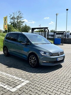 Bild des Angebotes VW Touran 2.0 TDI SCR DSG IQ.DRIVE