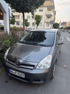 Bild des Angebotes Toyota Corolla Verso 2.2 D-CAT Executive