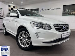 Bild des Angebotes Volvo XC60 Momentum Automatik*Panorama*Bi-Xenon*PDC*