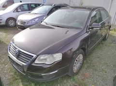 Bild des Angebotes VW Passat 2.0 TDI KLIMAA SHZ NAVI EURO-4 TEMP Comfortline