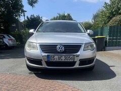 Bild des Angebotes VW Passat Passat 1.9 TDI DPF Individual Chrom dunkel