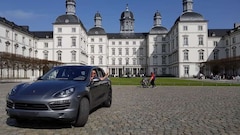 Bild des Angebotes Porsche Cayenne S Diesel,4,2l,8V,rear seat,DVD,TV, 4fach klima