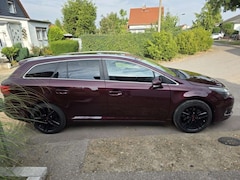 Bild des Angebotes Toyota Avensis Avensis Combi 2.2 D-4D Automatik Edition