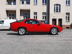 Porsche 924