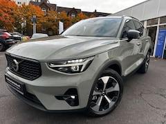 Bild des Angebotes Volvo XC40 B4 Plus Dark Leder,Pano,360°,Pixel LED,BLIS