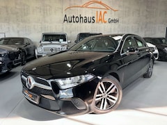 Bild des Angebotes Mercedes-Benz A 220 d/NAVI/SHZ/LED/SPURH/VERKEHRSZEICHEN/TEMP