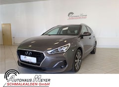 Bild des Angebotes Hyundai i30 1.6 D Premium+Navi+Fahrersitz el.+Einparkhilfe hin