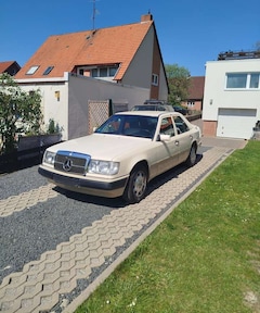 Bild des Angebotes Mercedes-Benz 200 Oldtimer W124 D. Mercedes Benz