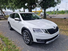 Bild des Angebotes Skoda Octavia Combi Scout 4x4 /Automatik / Navi