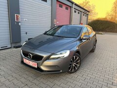 Bild des Angebotes Volvo V40 Linje Svart+Kamera+LED+Tempomat+Sitzheizung