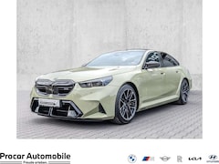 Bild des Angebotes BMW M5 Limousine PHEV 727 PS KERAMIK DA PROF. PA PROF. B&