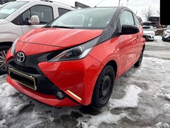 Bild des Angebotes Toyota Aygo x-cite/2.Hand/Scheckheft/Klimaanlage/Kamera/ZV