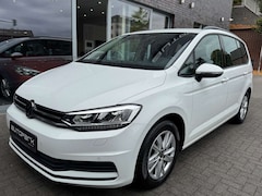 Bild des Angebotes VW Touran Comfortline Business RFK ACC Family 7-Sit