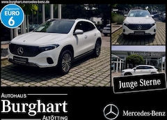 Bild des Angebotes Mercedes-Benz EQA 300 EQA 300 4M Electric Art PanoDach/LED/Ambiente Navi