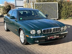 Bild des Angebotes Jaguar XJ8 4.2 V8 1 Hand Tüv/Au NEU Scheckheft