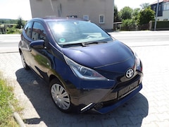 Bild des Angebotes Toyota Aygo x-play, 5-Türer, Klima, HU-AU NEU
