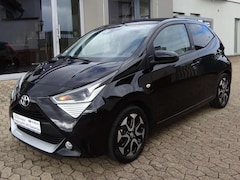 Toyota Aygo x-play Team D  FALTDACH