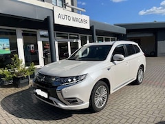 Bild des Angebotes Mitsubishi Outlander PHEV Plus 4WD *LEDER 360KAM NAV TOTW**