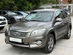Bild des Angebotes Toyota RAV 4 2.0 Life*Navi*PDC*AHK*KeyLessGo*SitzHeizung*