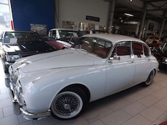 Bild des Angebotes Jaguar MK II super von außen, innen und sogar von unten